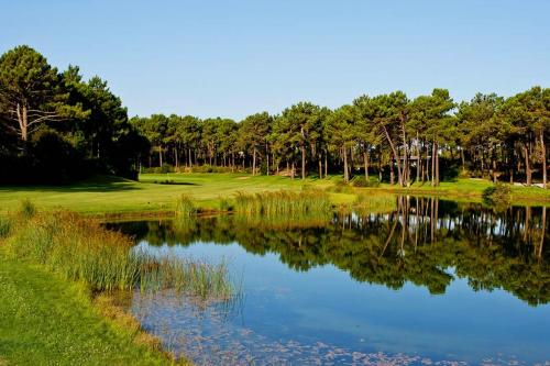 destaque CAMPO DE GOLFE EM LISBOA - CLUBE DE GOLF AROEIRA I