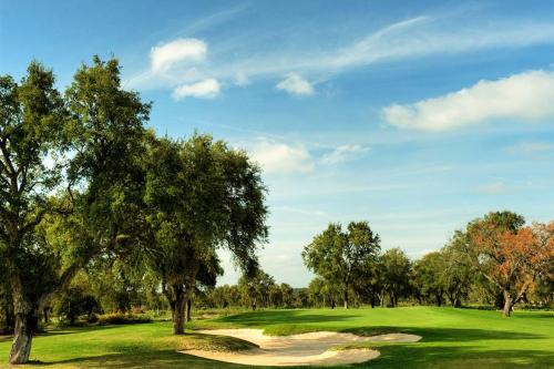 img-CAMPO DE GOLF EN LISBOA - CLUBE DE GOLF AROEIRA II